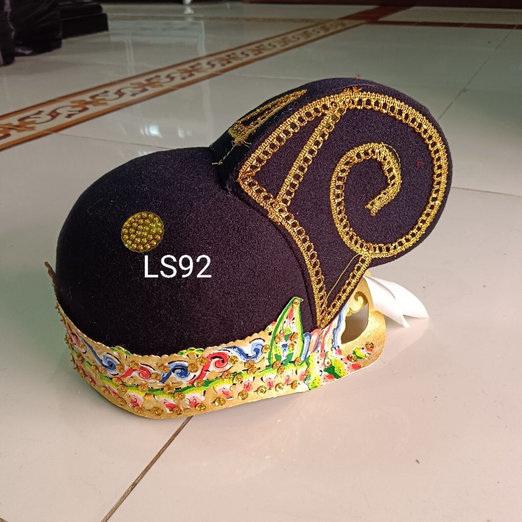 Irah Irahan / Mahkota Wayang Puntodewo
