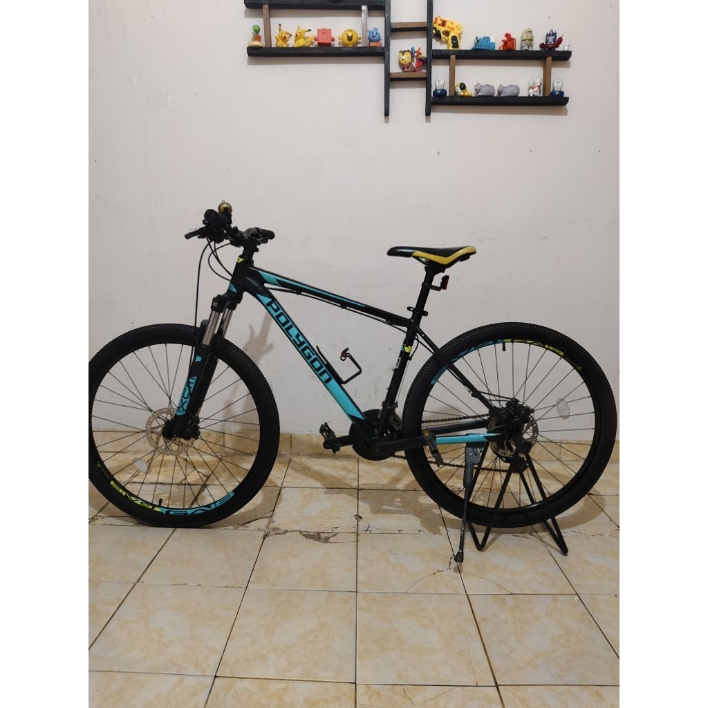 Sepeda Gunung Polygon Casecade 4 Ukuran 27,5 Frame Size M (bekas pakai)