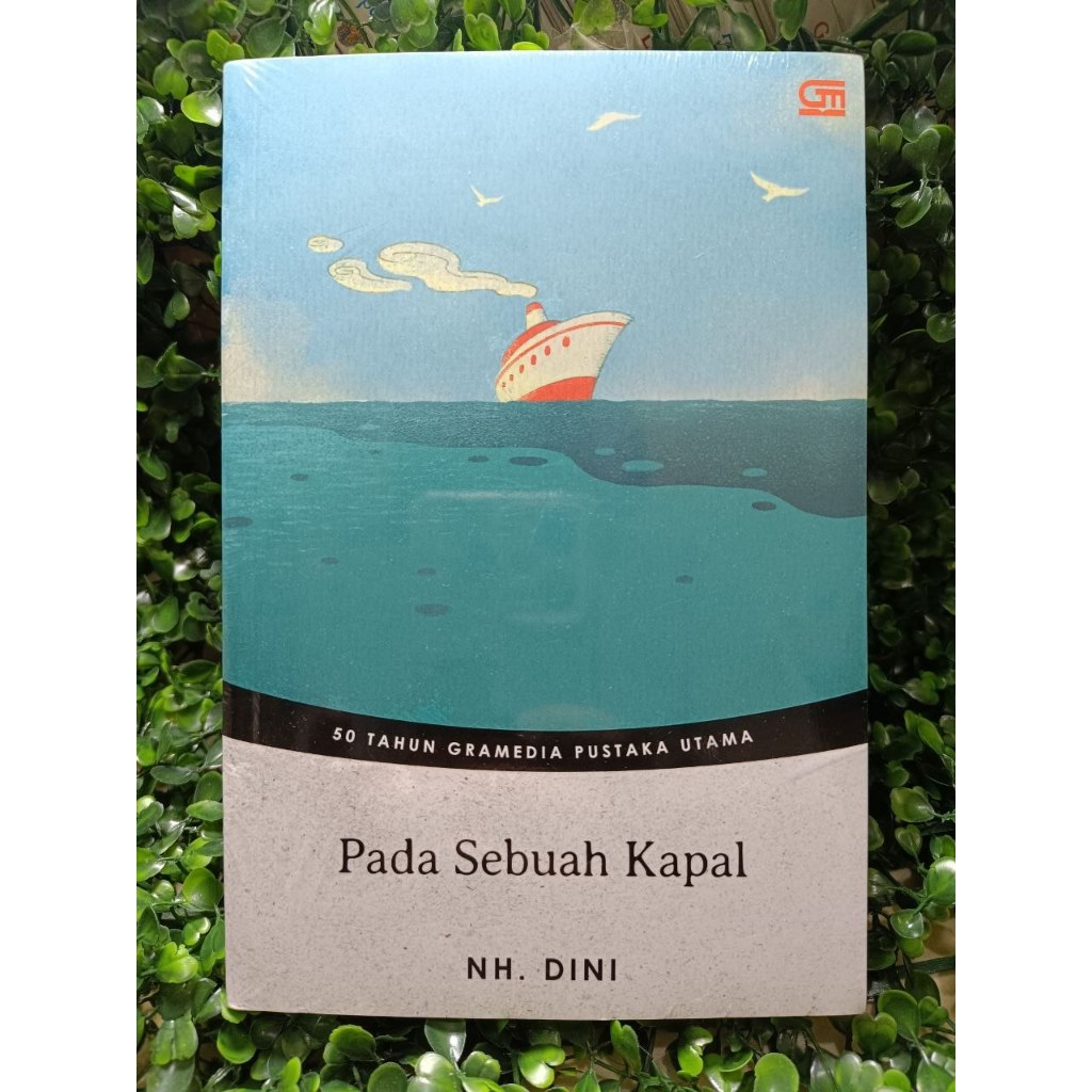 Buku Pada Sebuah Kapal - Nh. Dini
