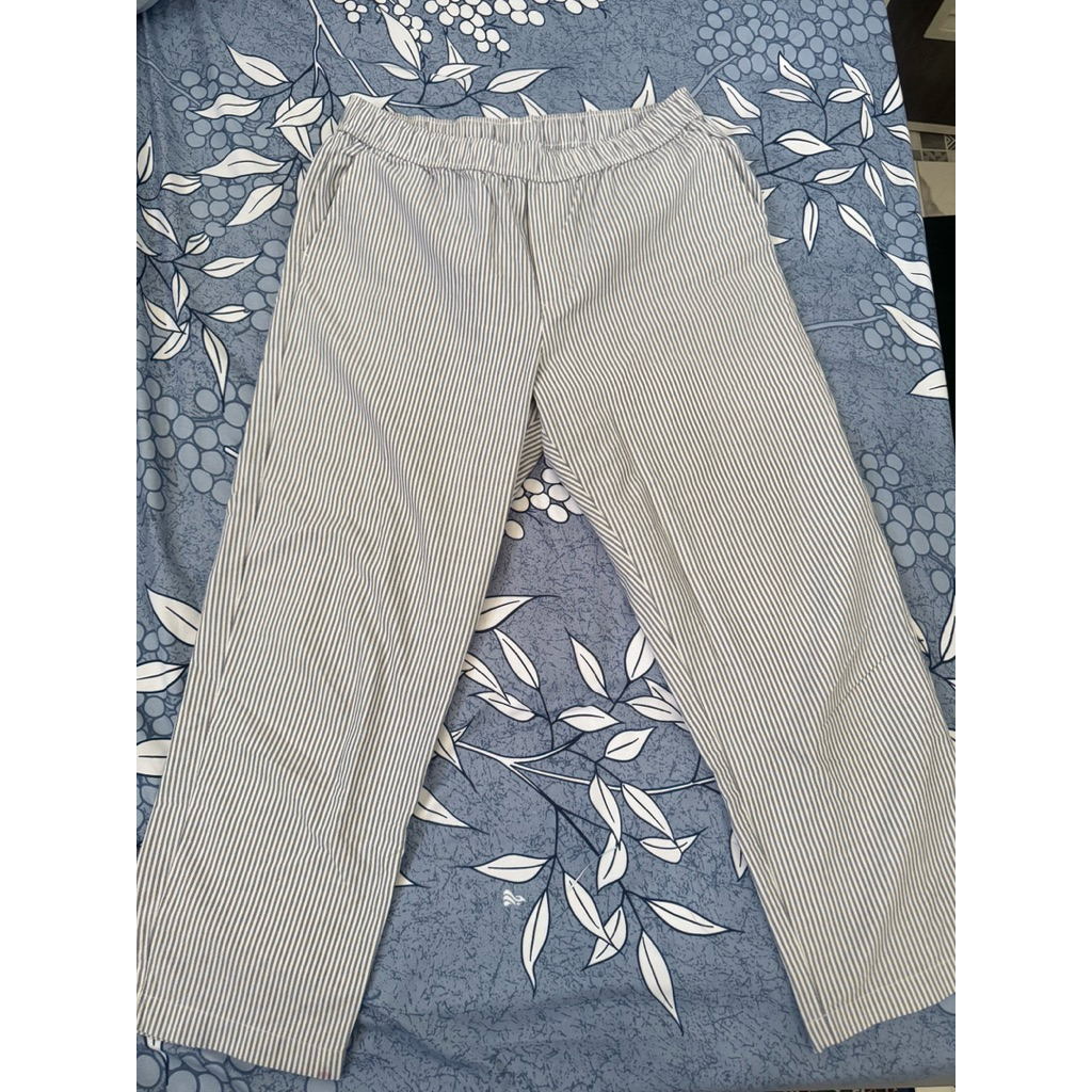 PRELOVED - Uniqlo Stripe Pants