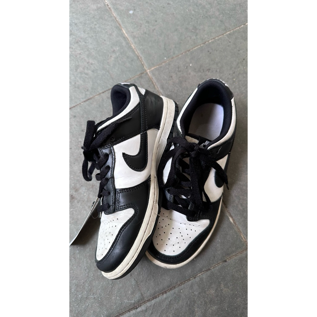 preloved nike dunk low panda