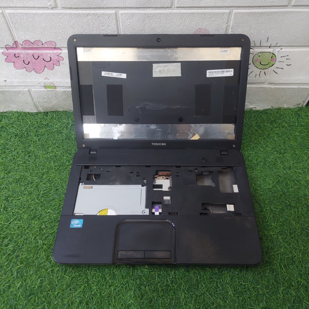 CASING LAPTOP TOSHIBA SATELITE C800 HITAM