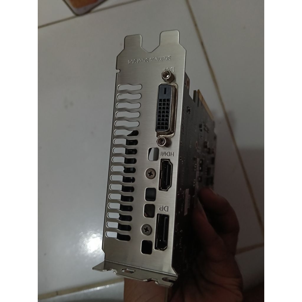 GTX 1650 4gb ddr5 NO pin power