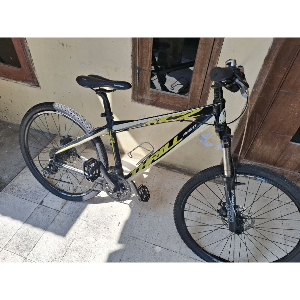 THRILL AGENT XC 02
