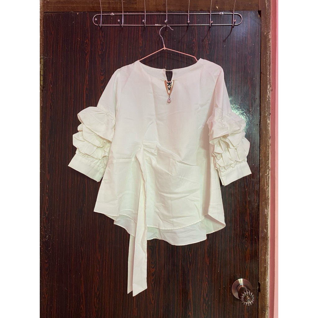 PL Blouse putih