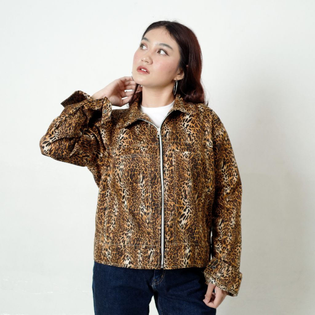 Work Jacket Macan Leopard Unisex Pria & Wanita Boxy Fit Oversize
