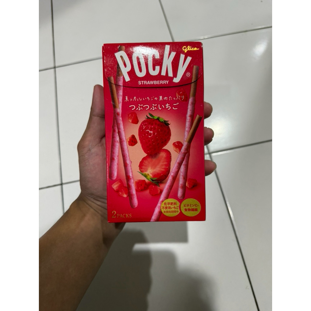 pocky strawberry asli dari jepang