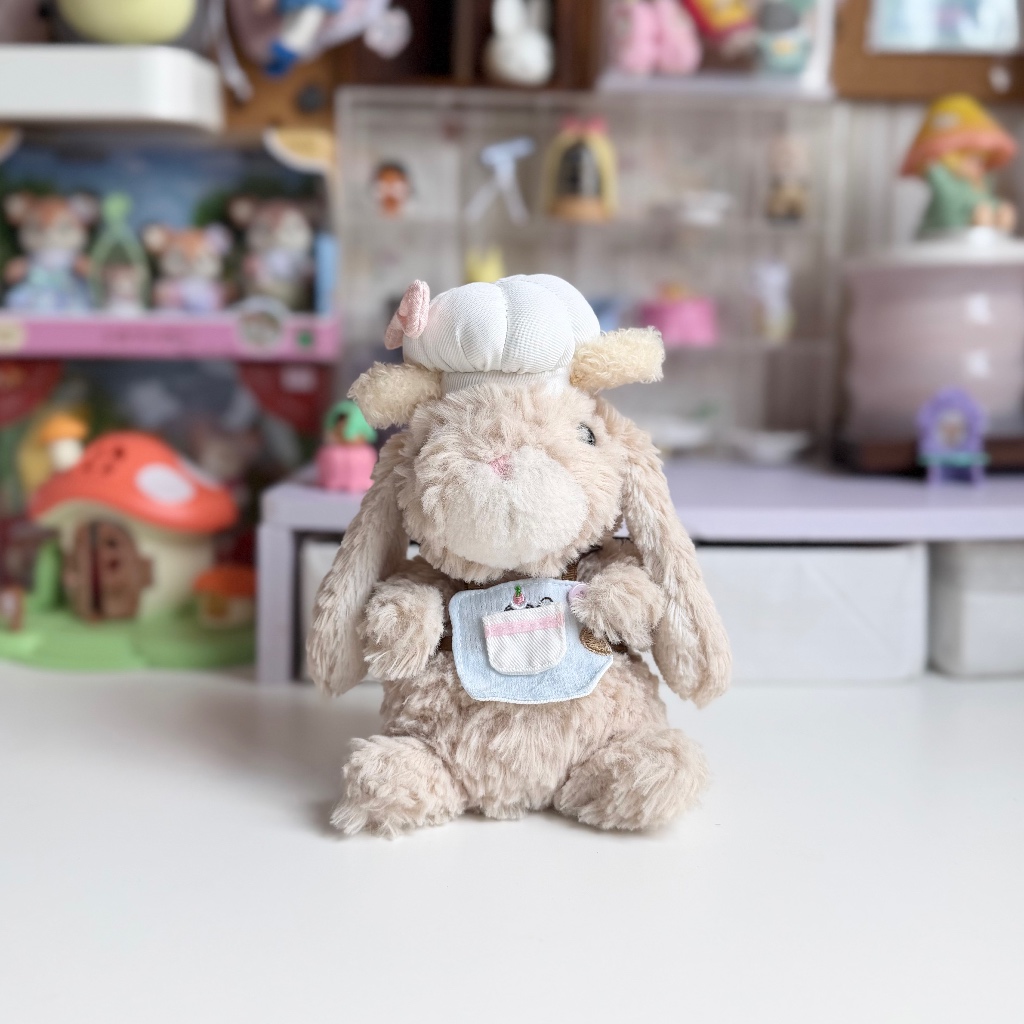 Jellycat Beige Yummy Bunny with Apron Original