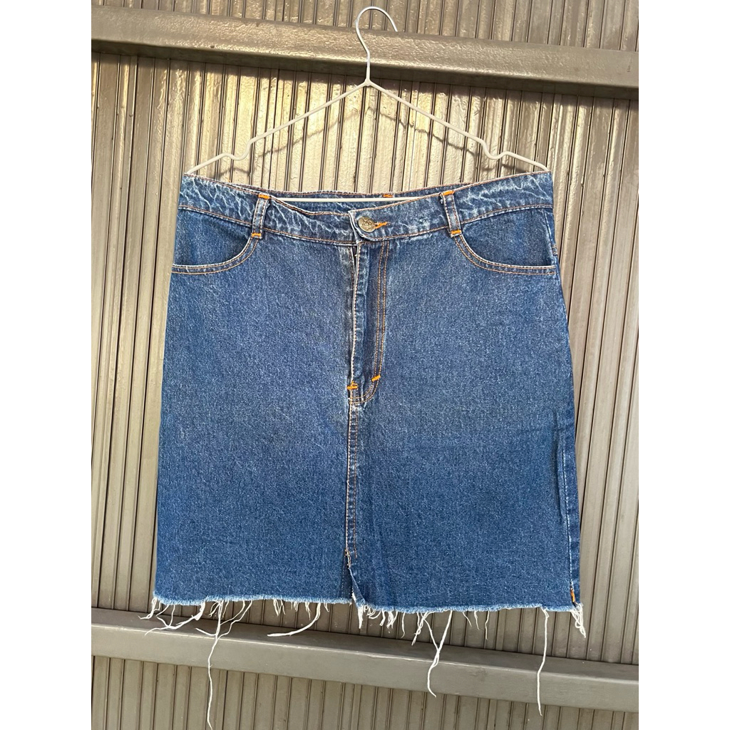 Preloved Rok Jeans Pendek Rumbai | Denim Mini Skirt Unfinished Raw Hem