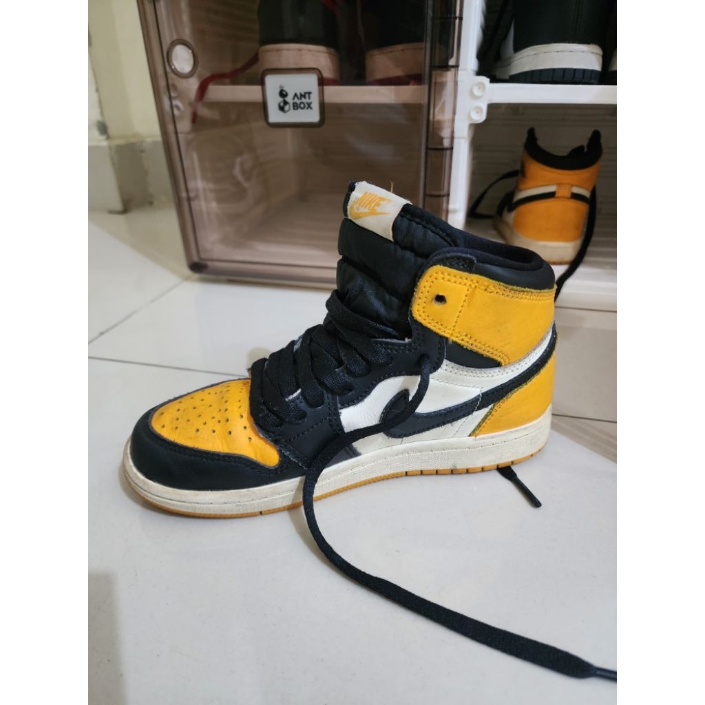 Sepatu Nike air jordan one yellow taxi second/sepatu reused
