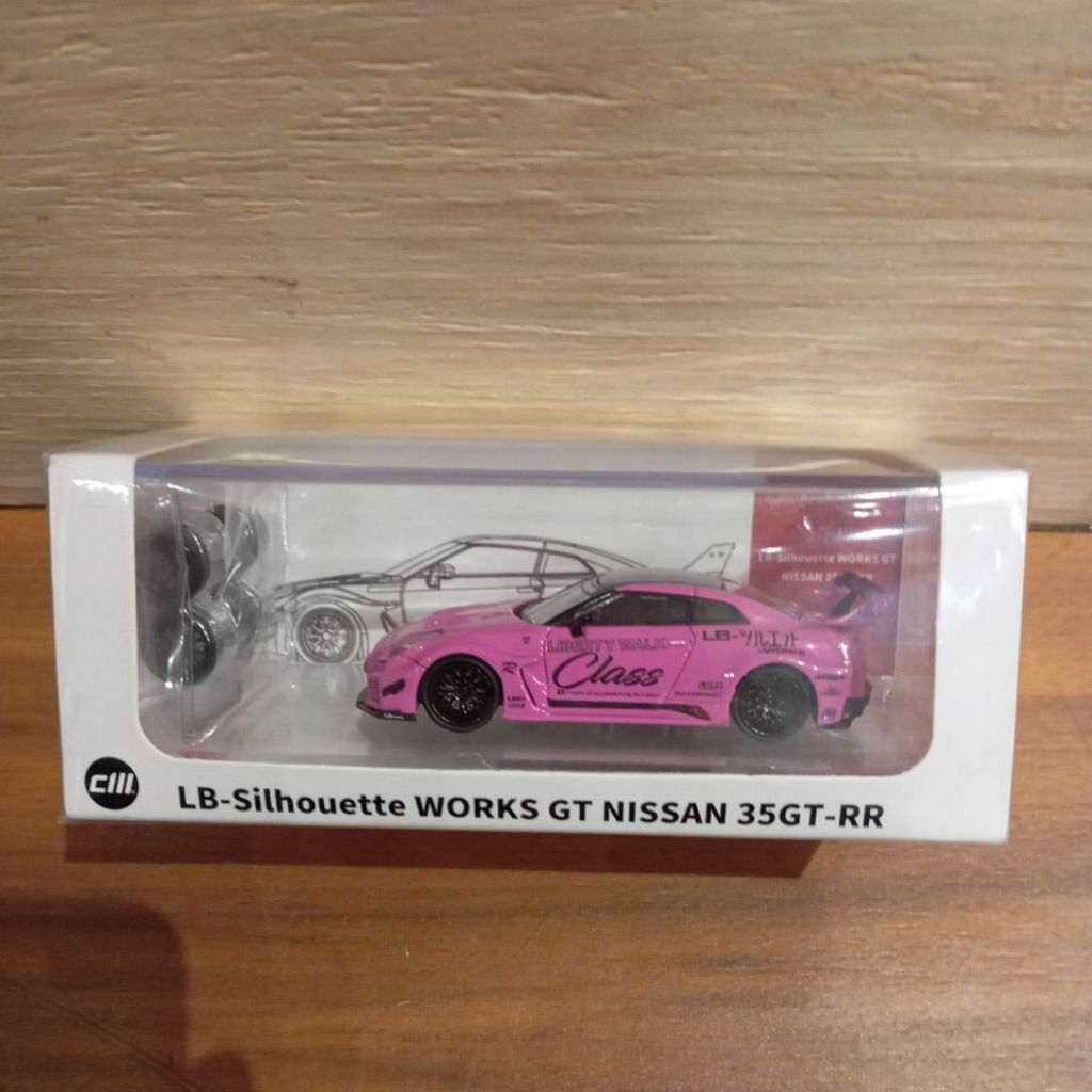 CM MODEL LB-SILHOUETTE WORKS GT NISSAN 35GT-R