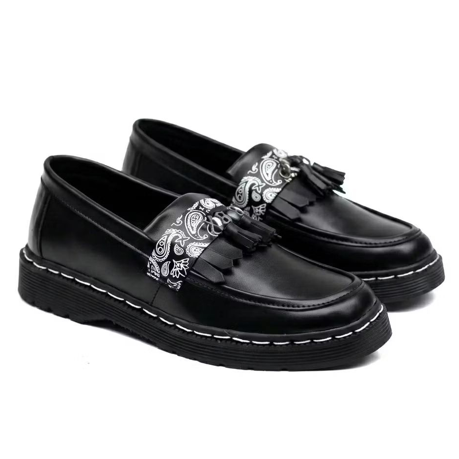 Sepatu Pria Original Loafers Docmart Paisley Skull