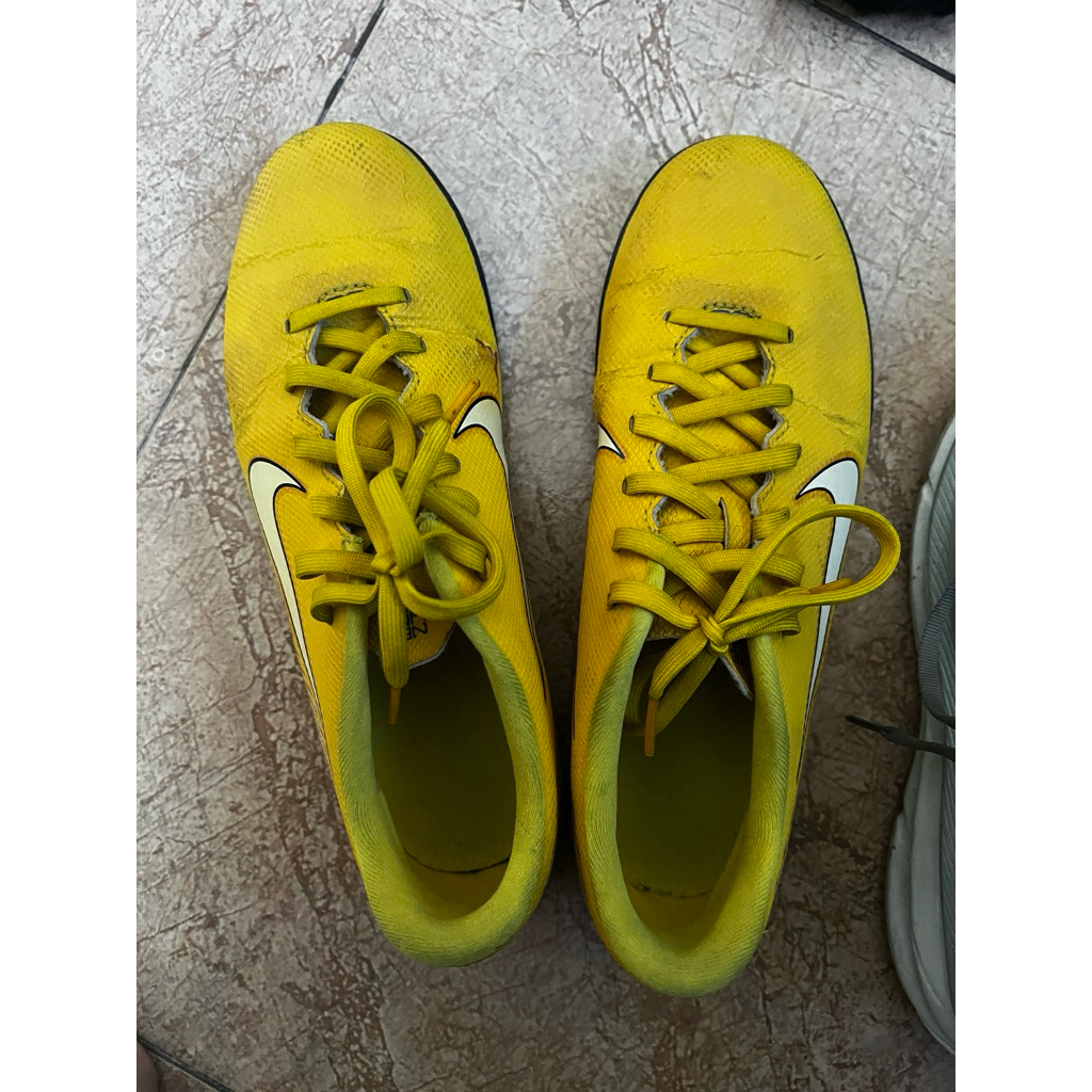 Nike Mercurial Futsal Kuning Original Size 40 / US 8 Sepatu Futsal Indoor