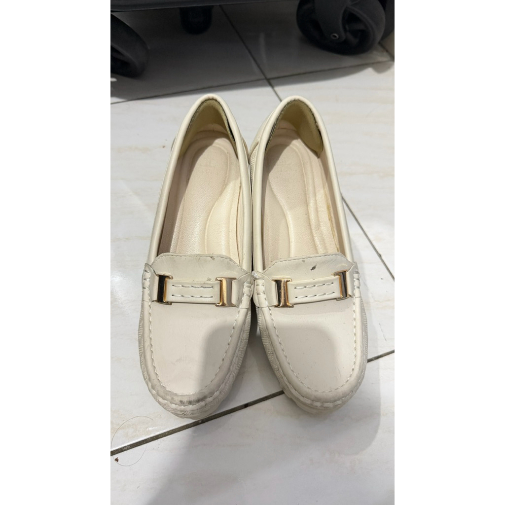 Ellora wedges