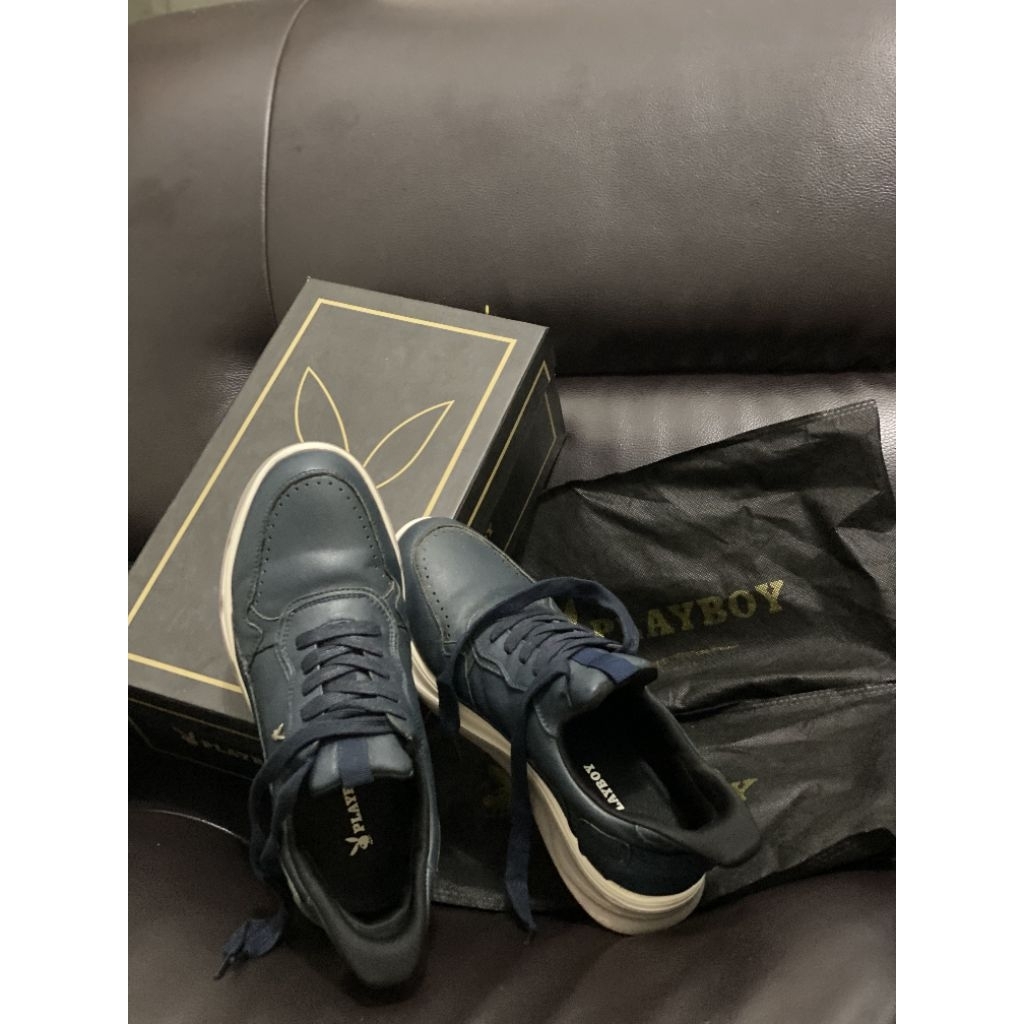 PRELOVED SEPATU PLAYBOY SHOES MAN LAKI LAKI
