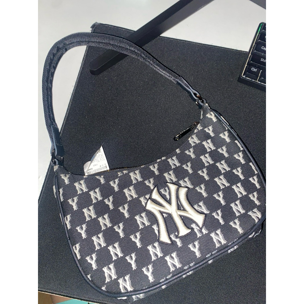 Preloved tas MLB