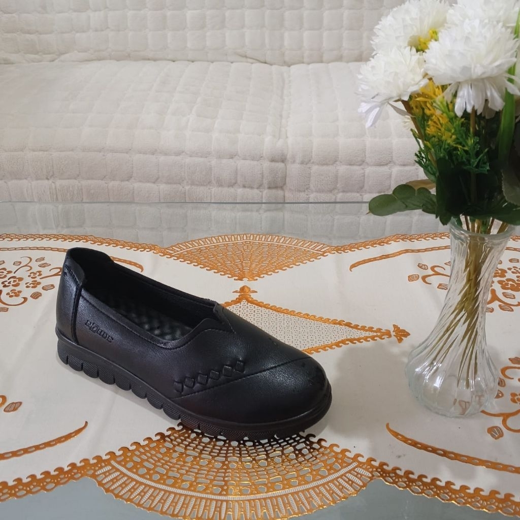 PROMO ROHDE SEPATU WANITA RIJECT LAST STOCK SIZE 38 ORIGINAL