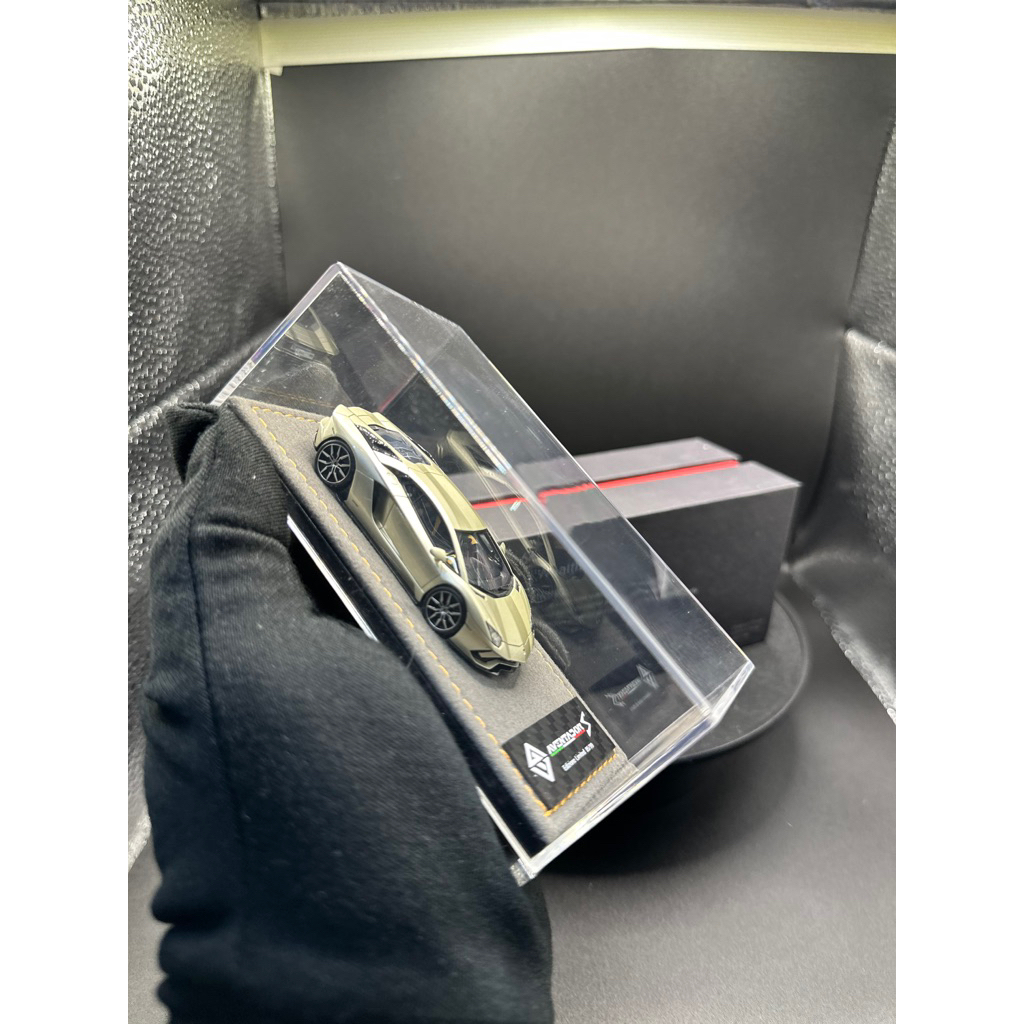 godwhealth lamborghini resin skala 1/64
