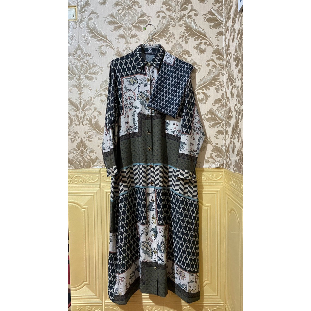 Preloved Dress zaskia sungkar
