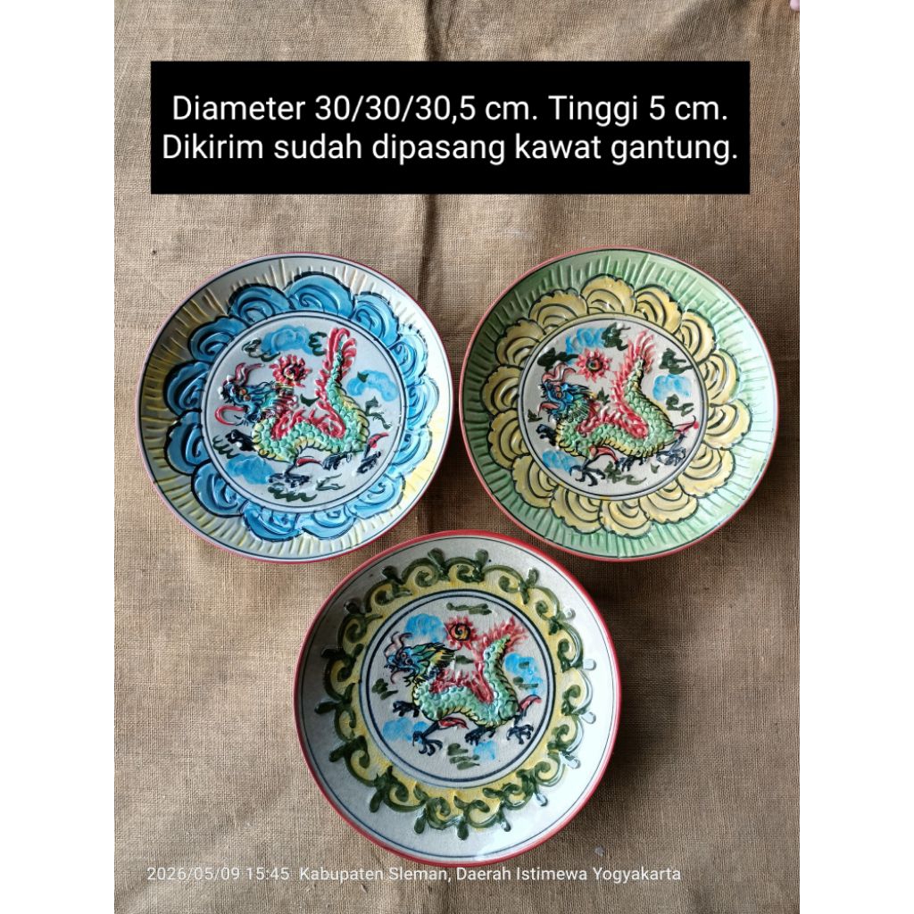 Diameter 30 cm an 3 buah piring keramik lukis naga timbul untuk dekorasi hiasan dinding