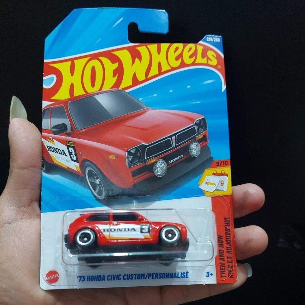 HOT WHEELS HOT ITEM HOT WHEELS 73 HONDA CIVIC CUSTOM / PERSONNALISE MERAH ( DUS H )
