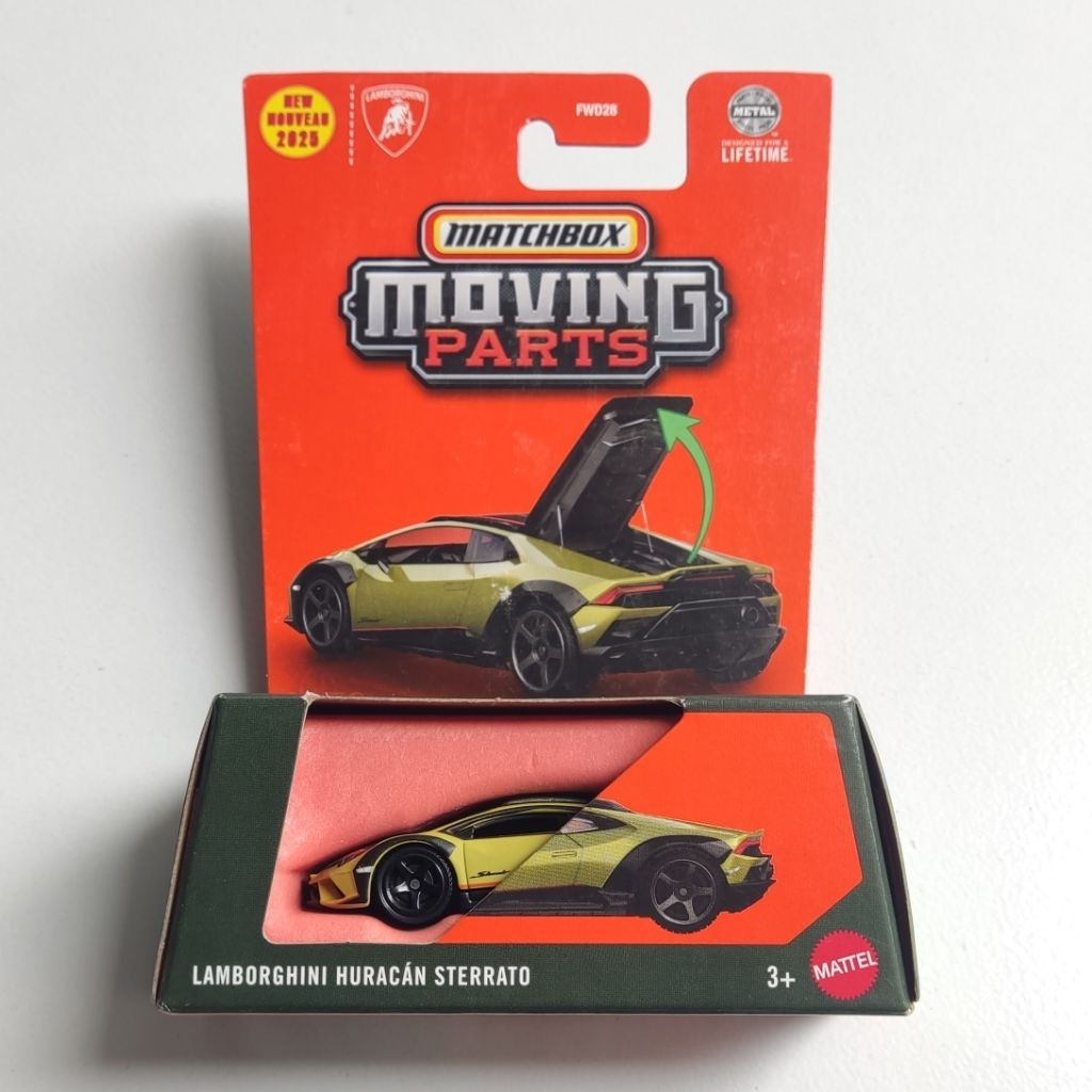 Matchbox Moving Parts Lamborghini Huracan Sterrato Gold - MBX SERIES
