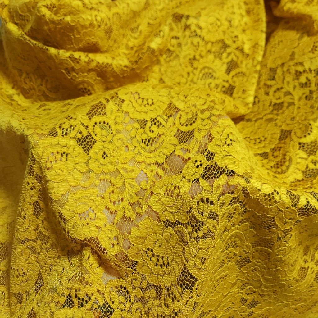 kain brokat motif premium  - kain brokat kebaya  - kain brokat meteran ( kuning Gold) AT