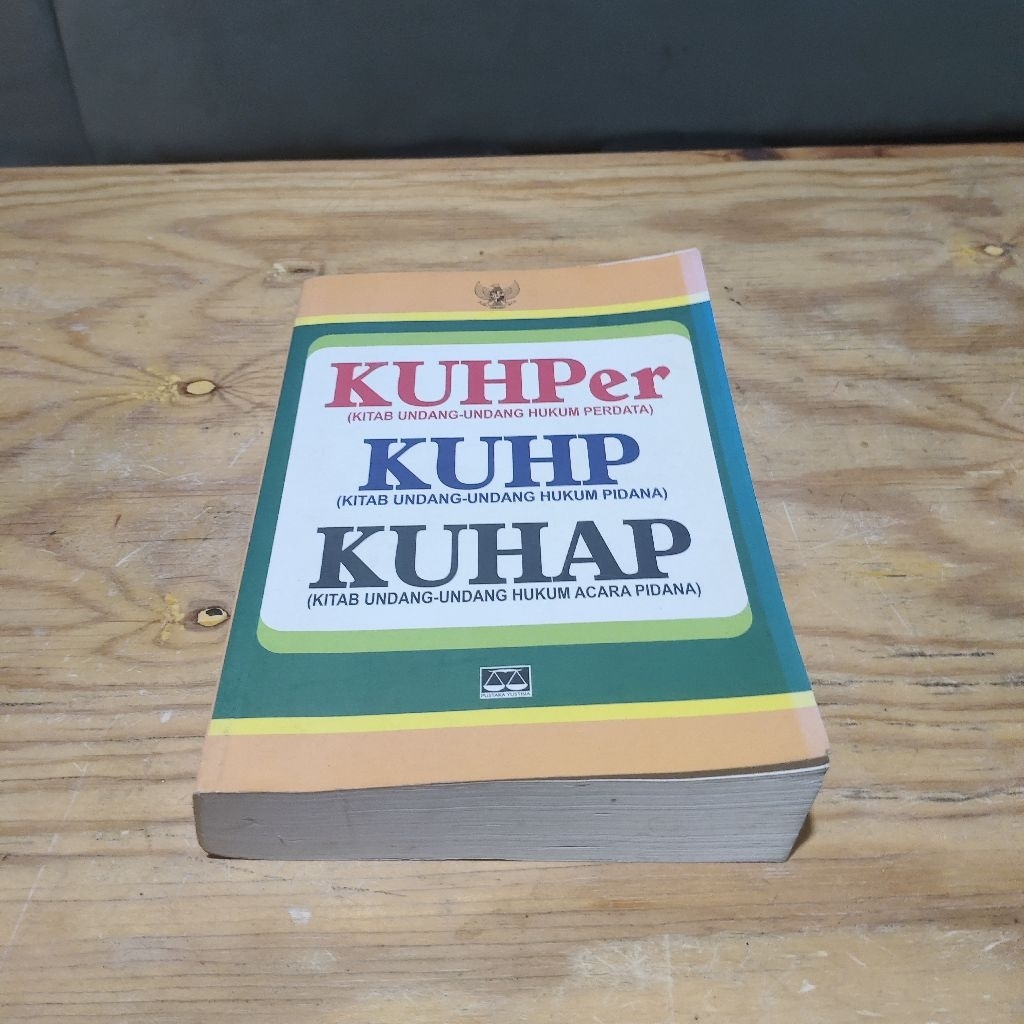 Buku KUHPer KUHP & KUHAP