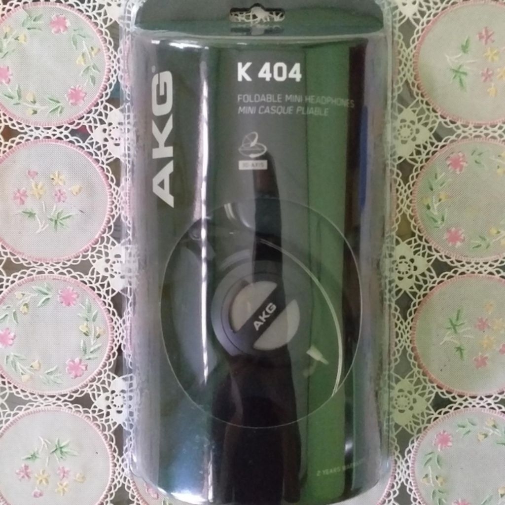 AKG K 404 Headphone
