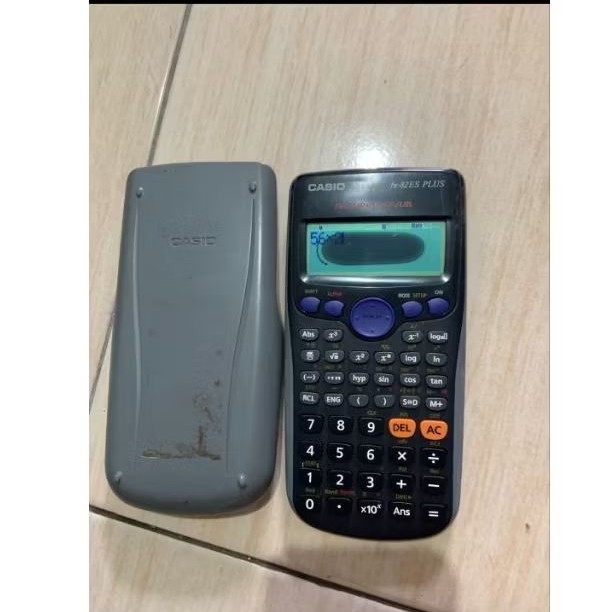 Kalkulator Casio Scientific