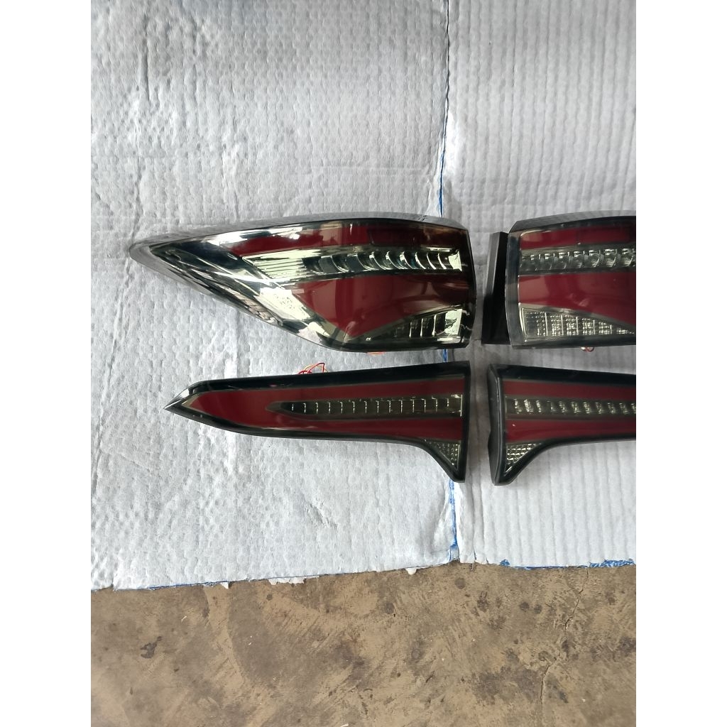 stoplamp lampu belakang fortuner vrz trd gr