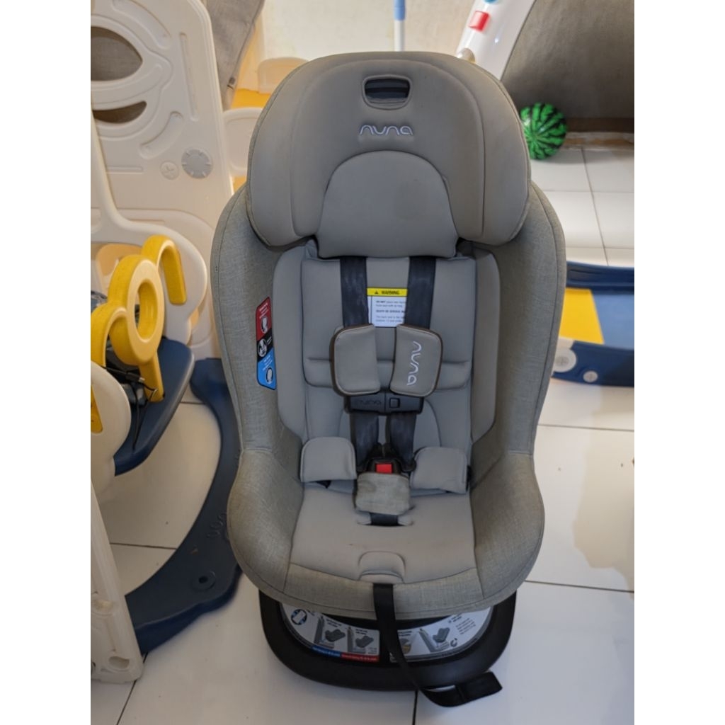 Nuna Revv Carseat 360° - Nuna preloved