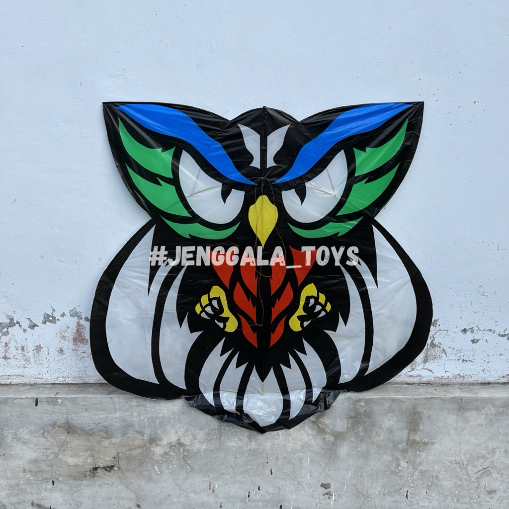 Layangan Hias Motif Burung Hantu/ Celepuk Berbahan Bambu Sampul Plastik