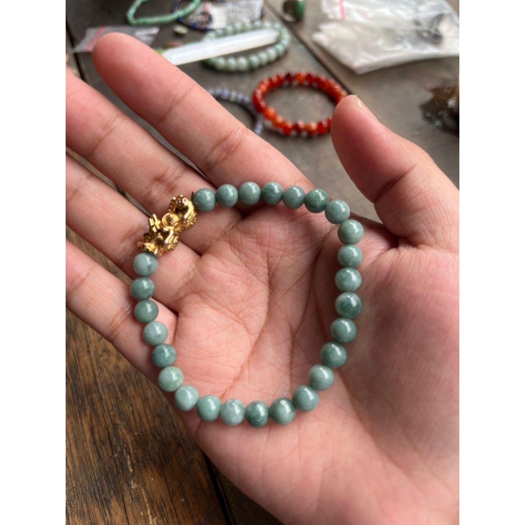 Batu jedeite jade type A (giok) origin Burma