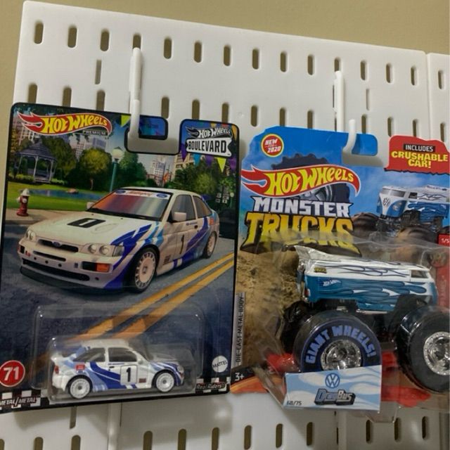 Paket 1 Hot Wheels Ford Escort RS Boulevard Premium & Monster Truck Drag Bus