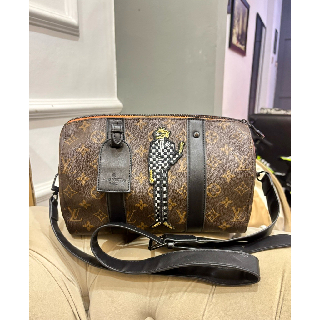 PRELOVED L**V City Keepall Monogram in Black Shoulder Bag