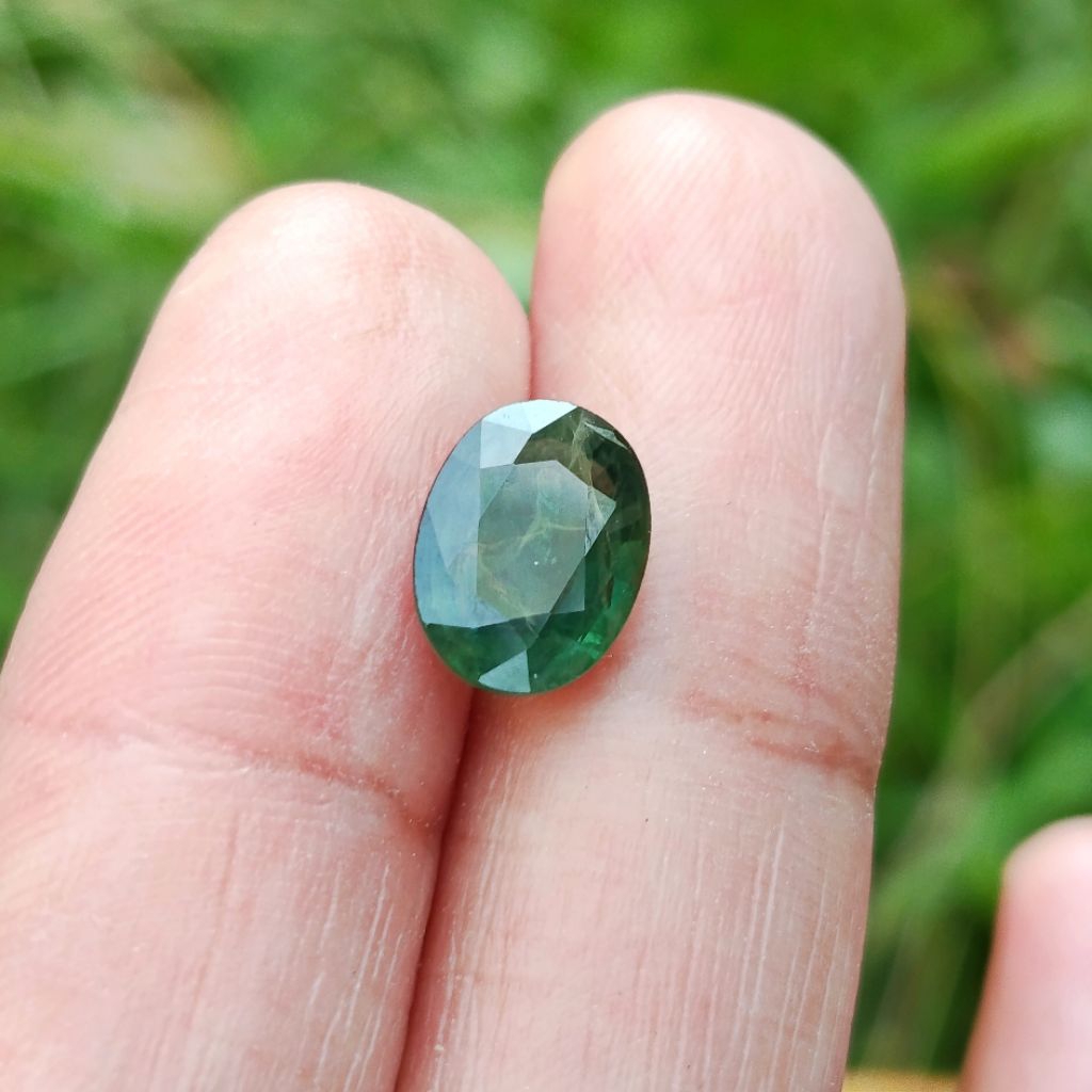 Natural Batu Permata Mulia Green Safir / Green Sapphire / Safir Hijau Kating Oval
