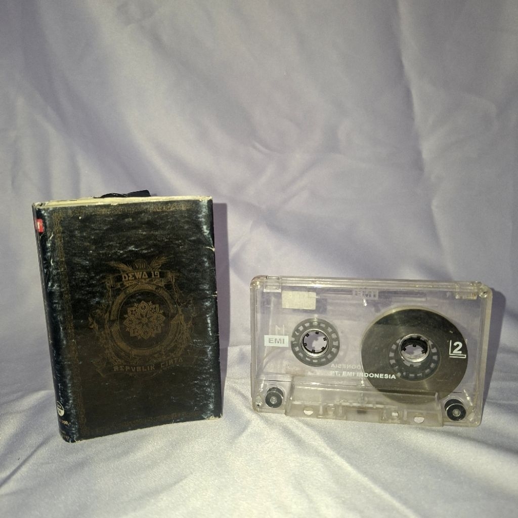 Kaset Pita Dewa 19 - Republik Cinta