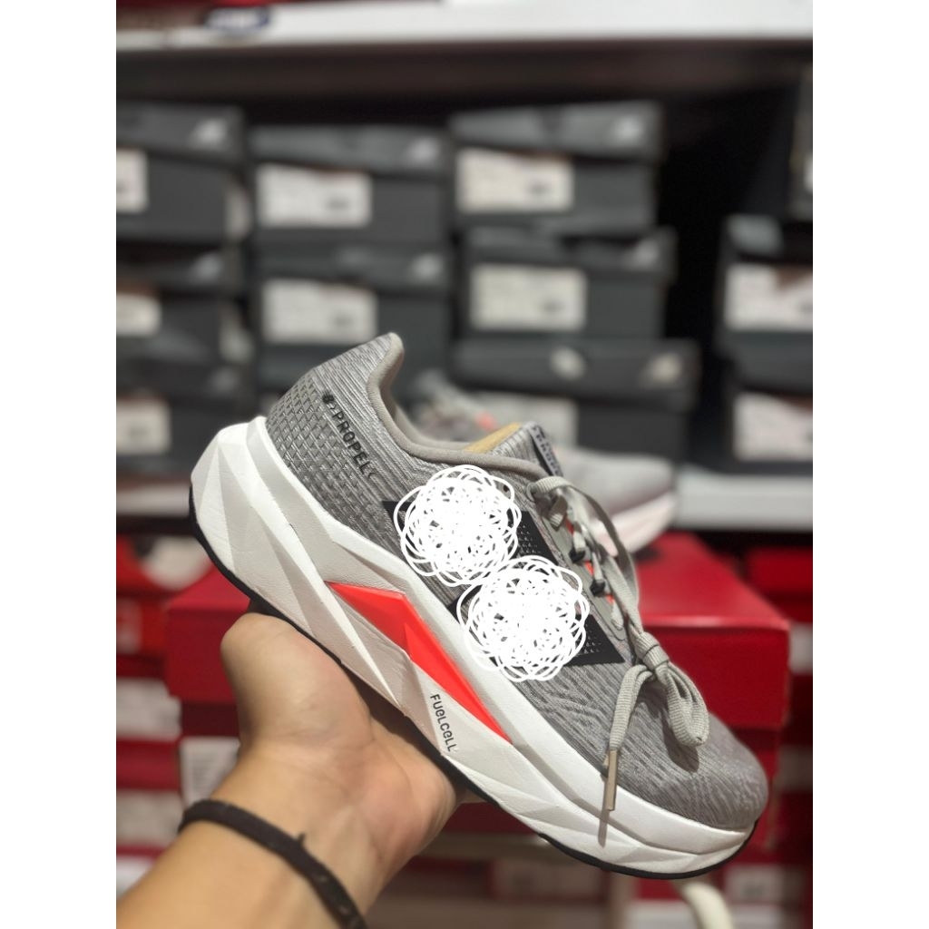 Clearance Sale Running Propel Fuelcell V5 Unisex