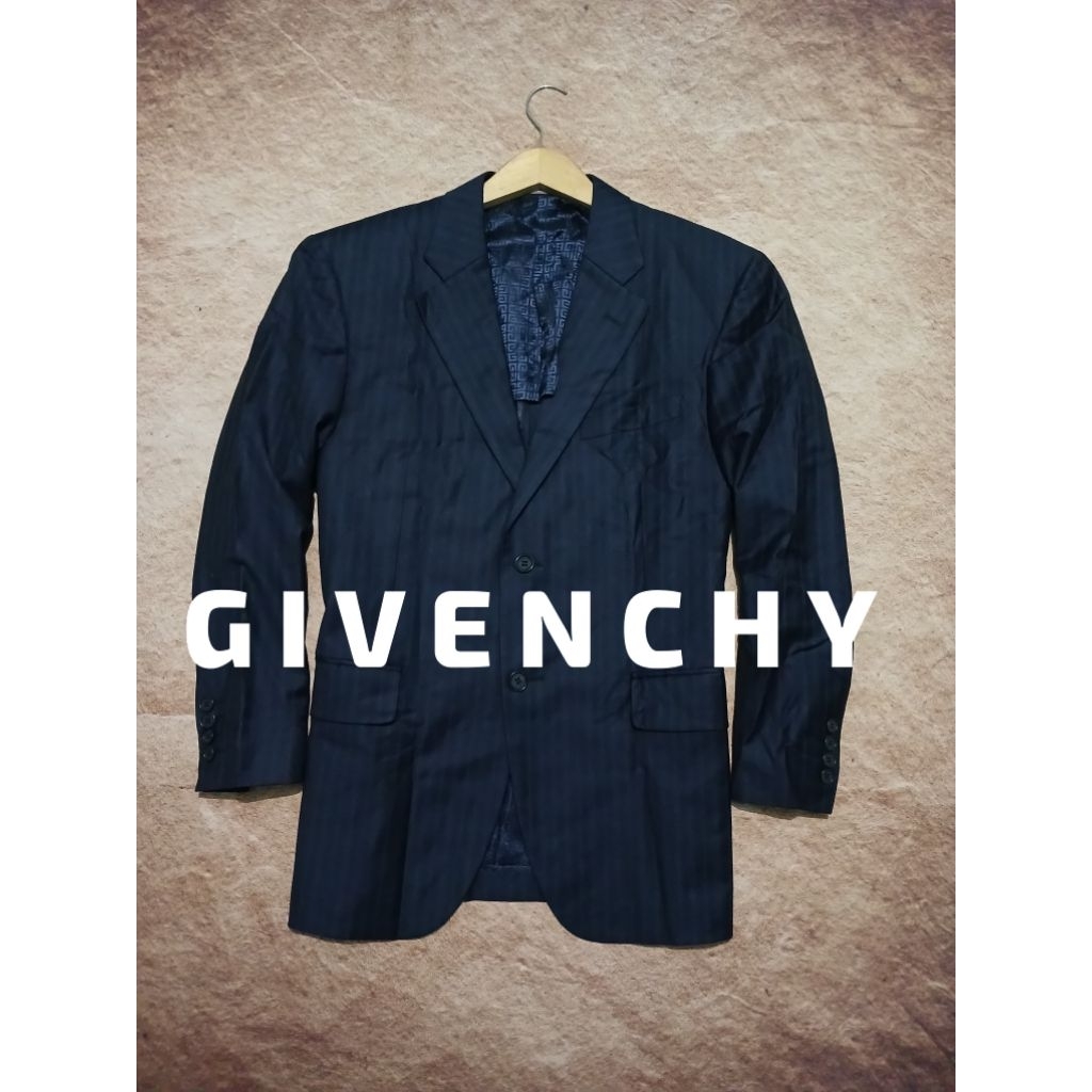 blazer GIVENCHY bahan kain jatoh slimfit bekas pakai recomend