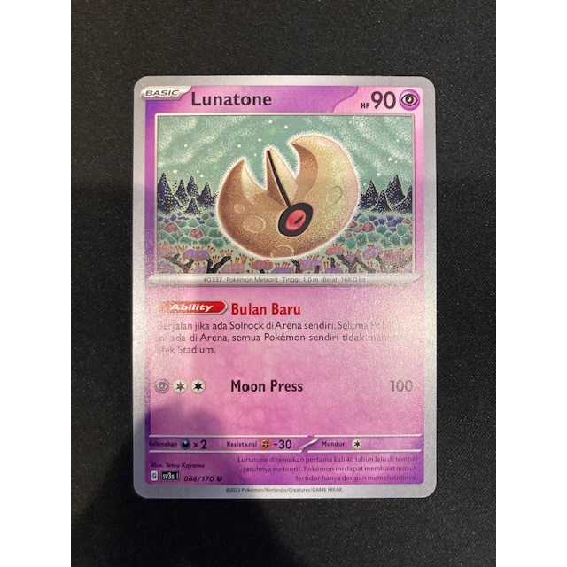 Kartu Koleksi TCG Pokemon Lunatone 066/170