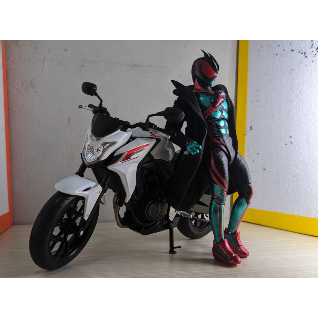 Welly Honda cb500f 1/10 motor diecast
