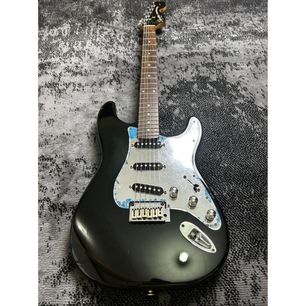 Squier Standard Stratocaster Black Mirror Edition Gitar Elektrik