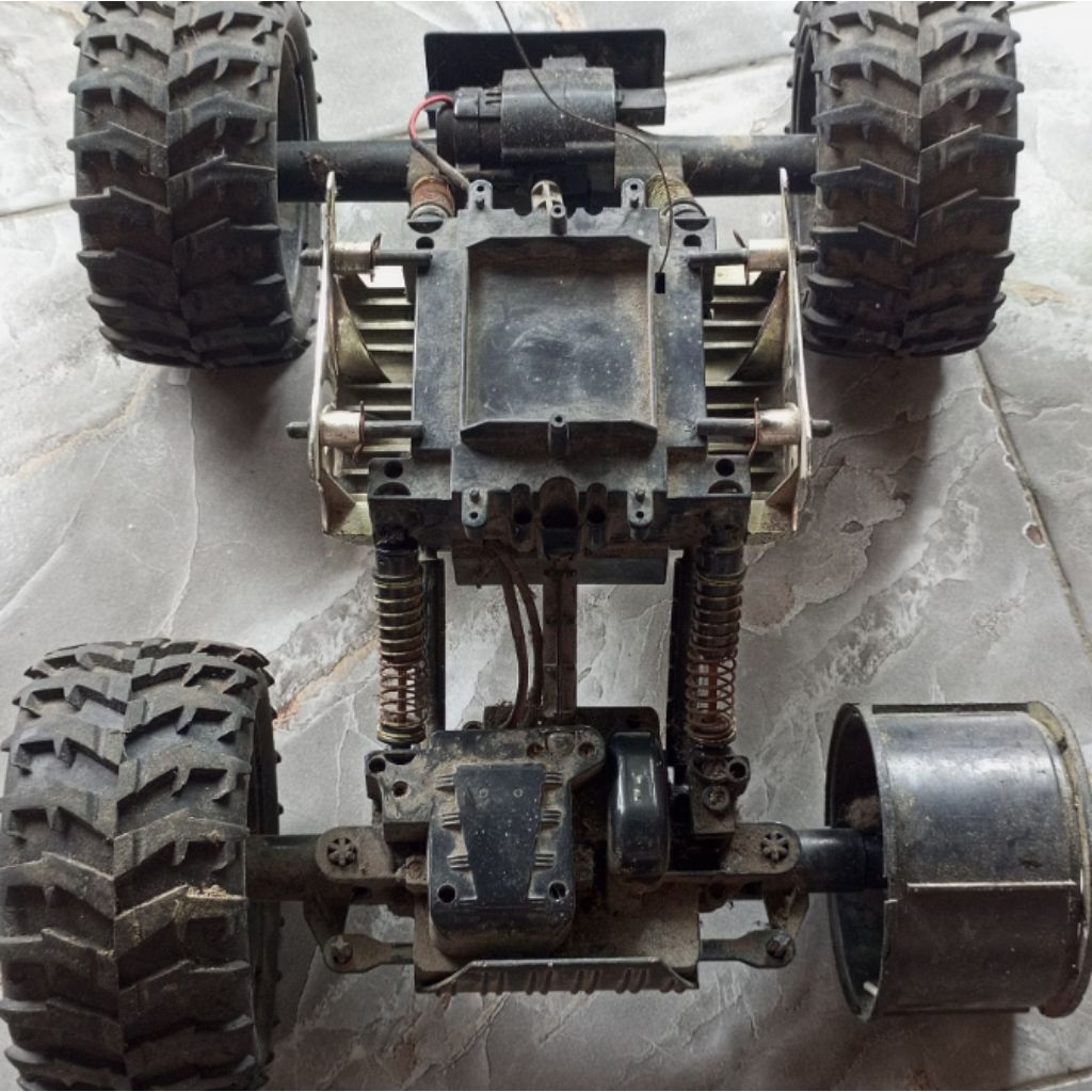 kit rc ofroad Scala 1:8 PCB nempel frekuensi 40mhz
