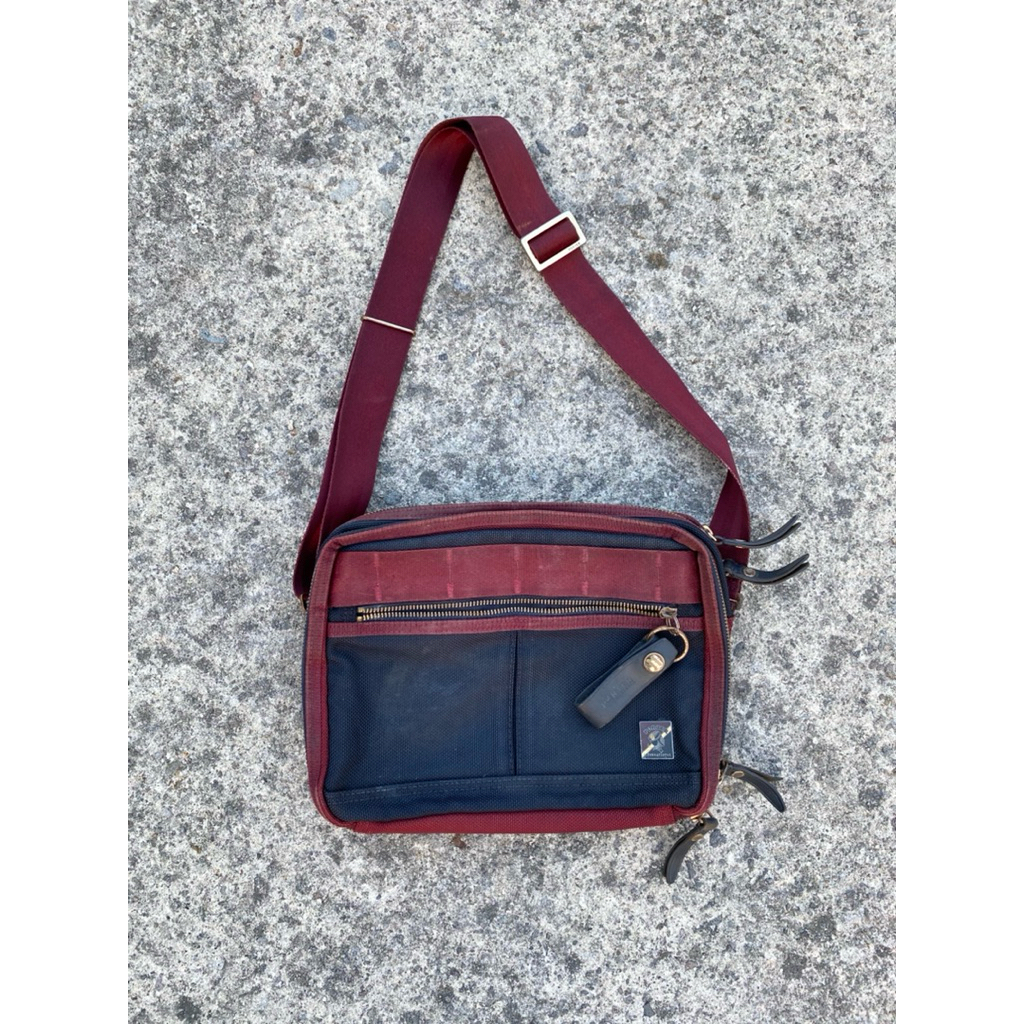 porter international slingbag