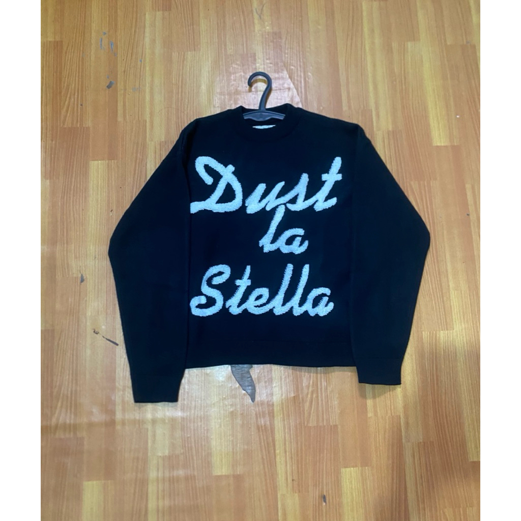 dust la stela