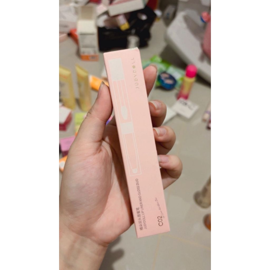 preloved lip liner judydoll