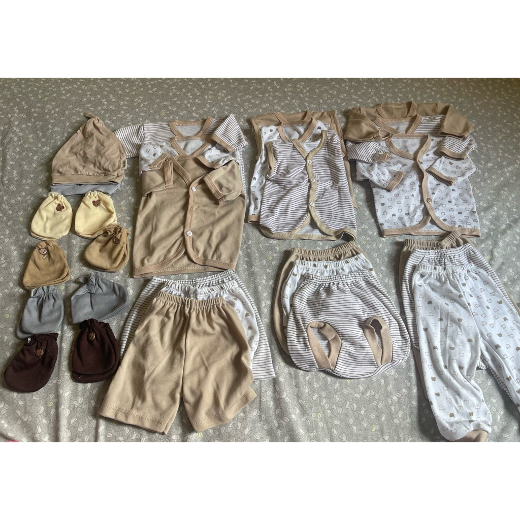 baju bayi preloved , baju newborn preloved , setelan baju bayi preloved