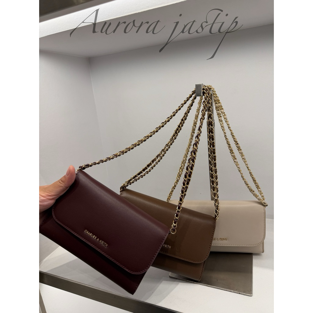 Dompet panjang magnetic octavia CHARLES&KEITH
