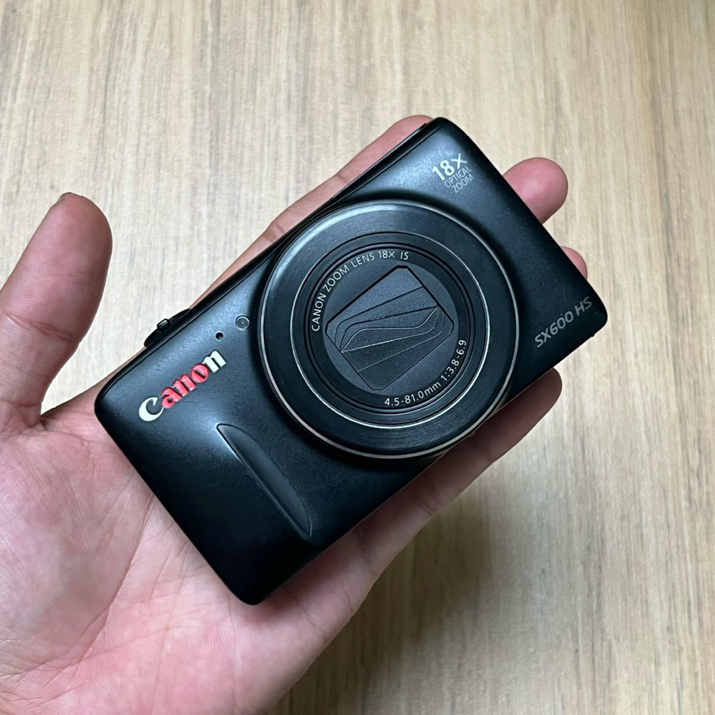 Kamera Second - Digicam Canon PowerShot SX600HS + BOX